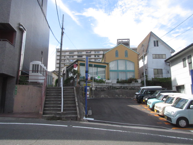 外観・駐車場側