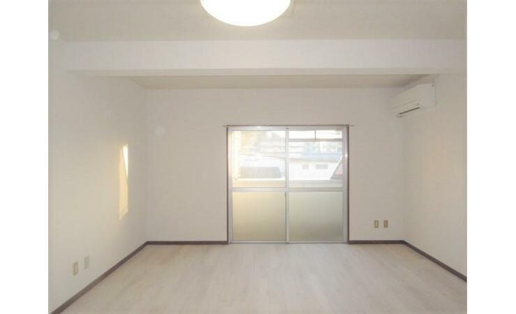 メセナ秋根 201号 室内